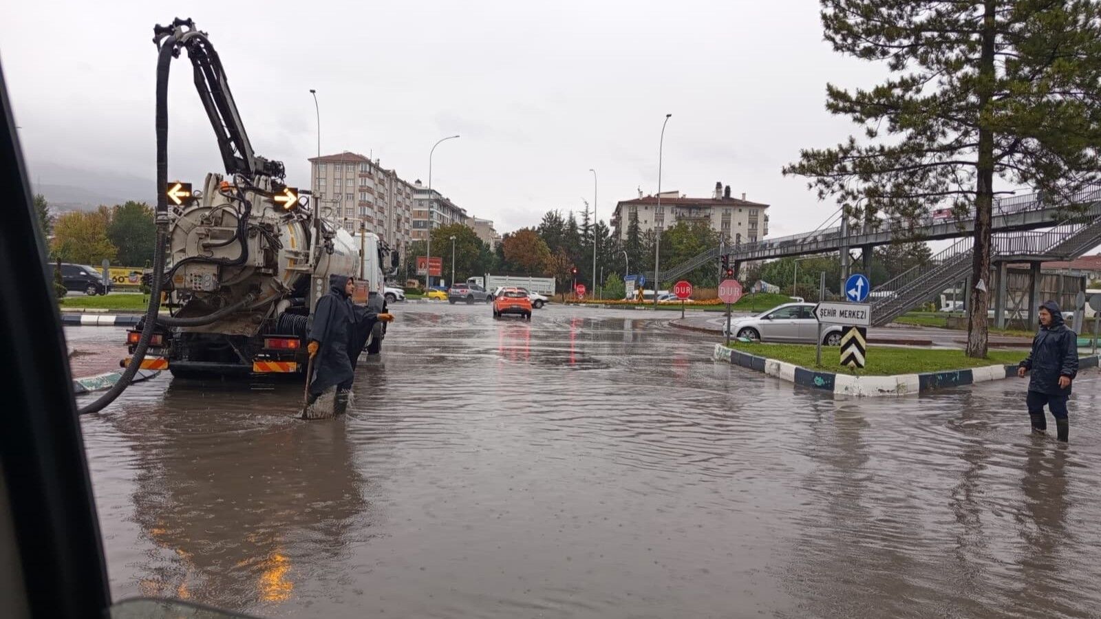 Kütahya'da Yağış Sonrası Su Birikintileri Oluştu (3)