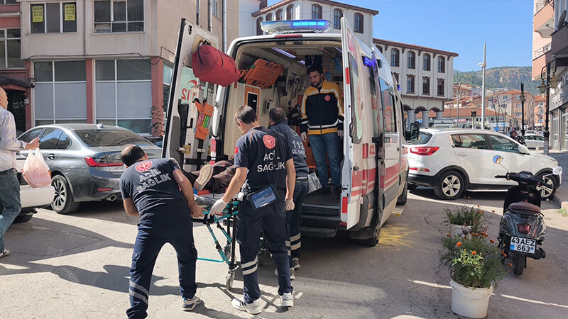 Kütahya’da Yüksekten Düşen Sajyer Öğrenci Yaralandı (3)