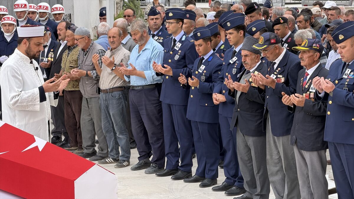 Kütahyalı Kıbrıs Gazisi Son Yolculuğuna Uğurlandı (3)