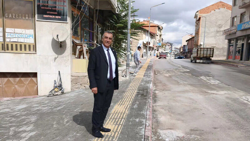 Kütahya’nın Altıntaş Ilçesinde Kaldırımlar Yenileniyor (4)