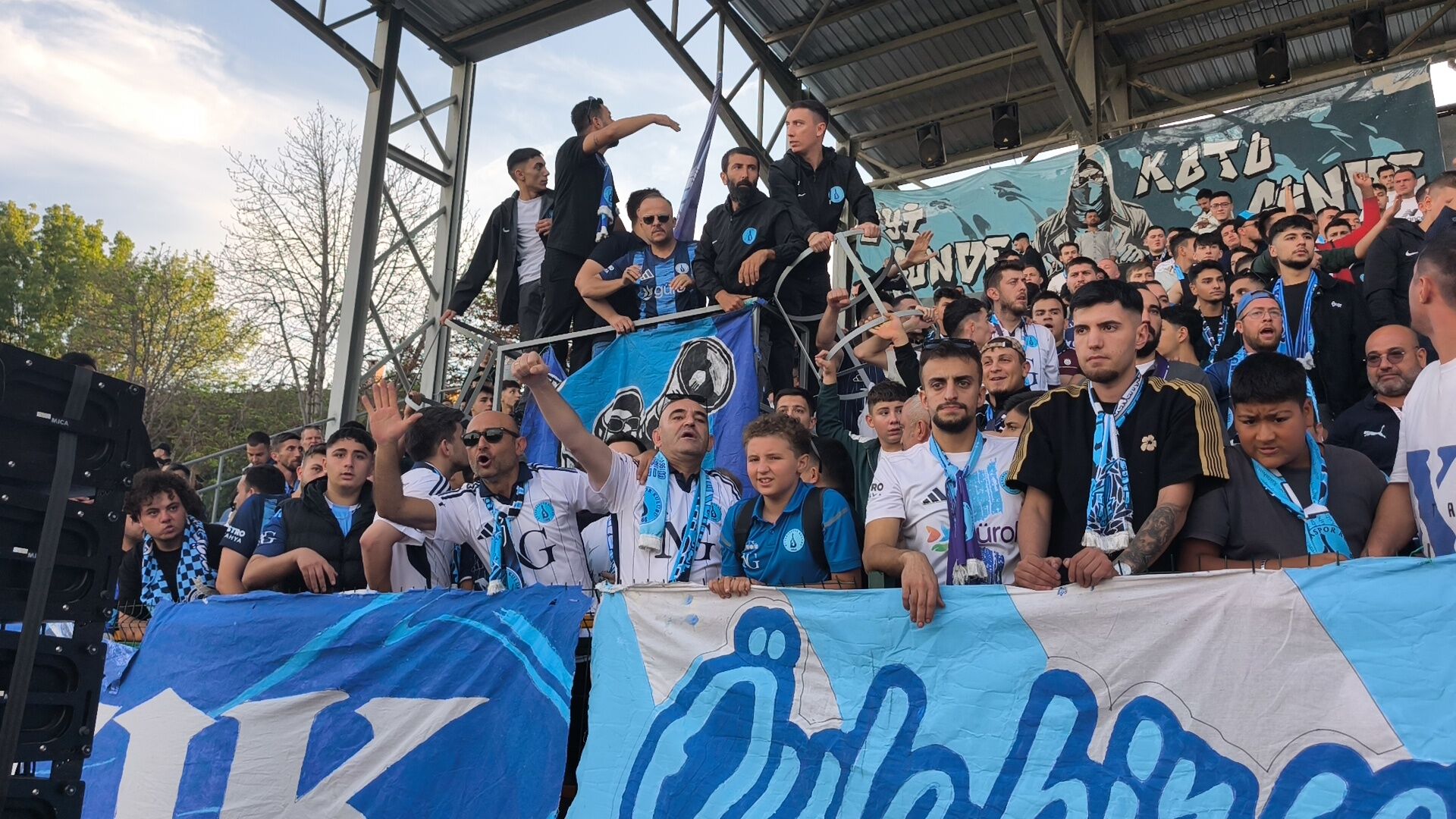 Kütahyaspor Taraftarı Oyuncuları Tribüne Çağırdı (1)