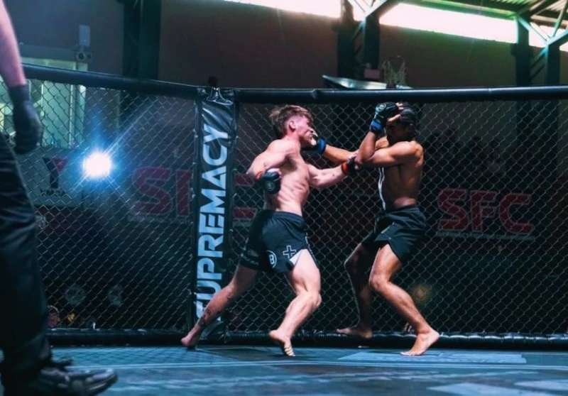 Mma Dövüşçüsü Cole Johnson Şempanzeyle Dövüşeceğini Açıkladı (2)