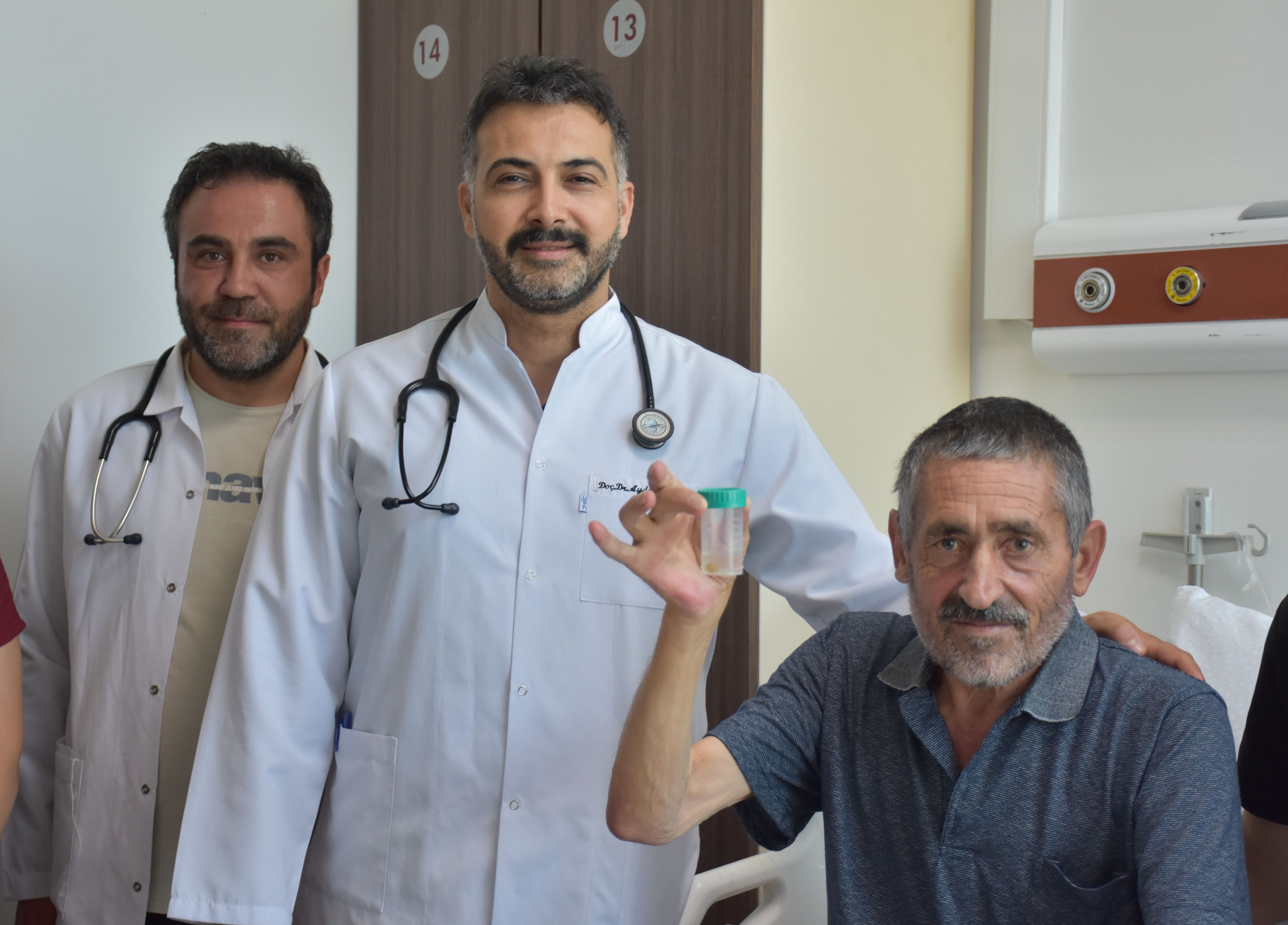 Nefes Darlığı Şikayetiyle Hastaneye Gitti, Akciğerinden Sarımsak Çıktı (2)
