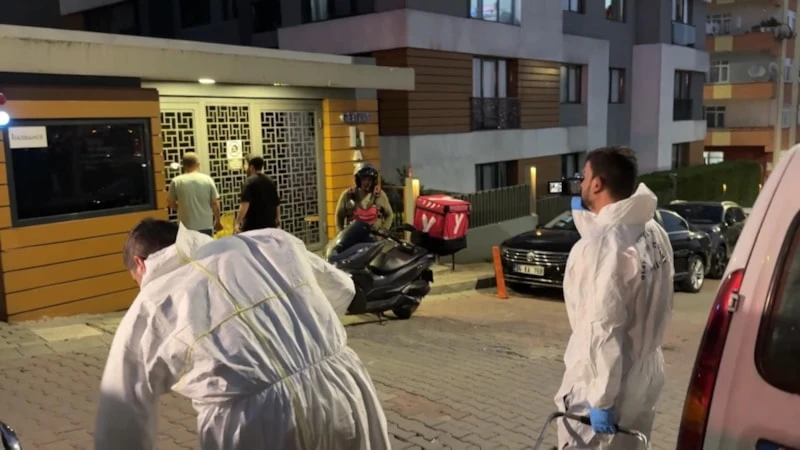 Oyuncu Serhat Kılıç Evinde Ölü Bulundu (2)