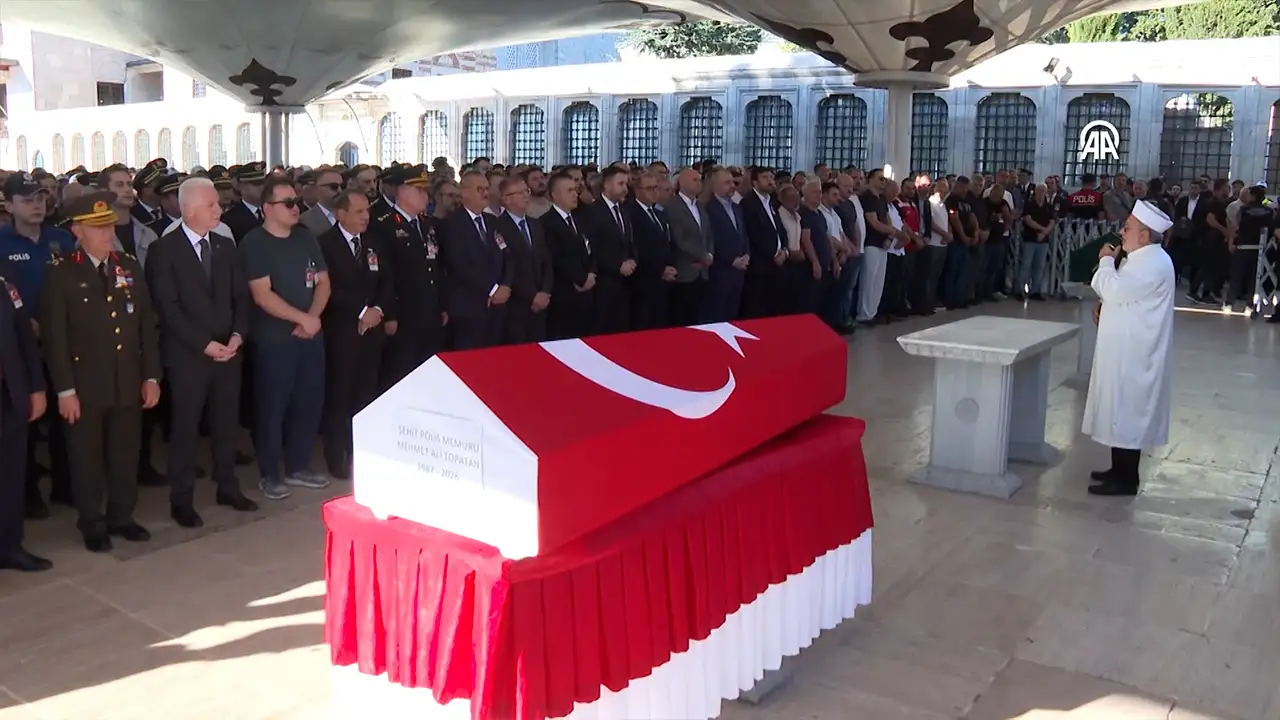 Şehit Polis Mehmet Ali Topatan Son Yolculuğuna Uğurlandı1