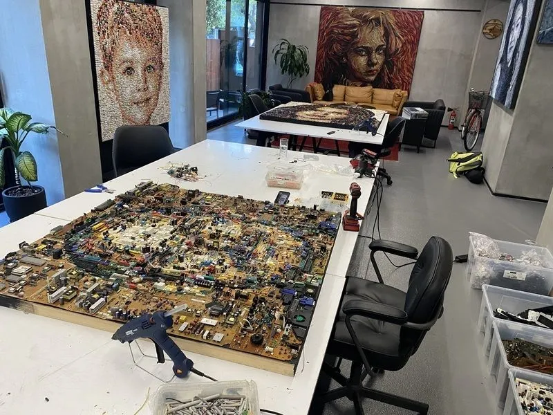 Atık Malzemelerden Sanat Eserleri Ortaya Çıkarıyor (4)