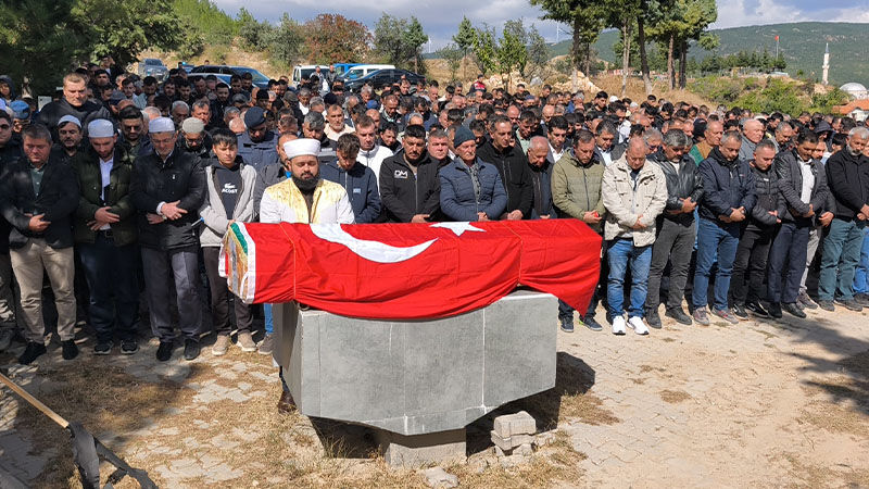 Hayatını Kaybeden Kütahyalı Madencinin Oğlu, Yaşadığı Acı Tesadüfü Anlattı (6)