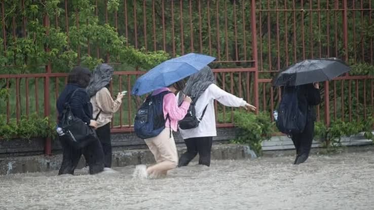 İstanbul'da Okullar Yarın Da Tatil Edildi Vali Gül Açıkladı2
