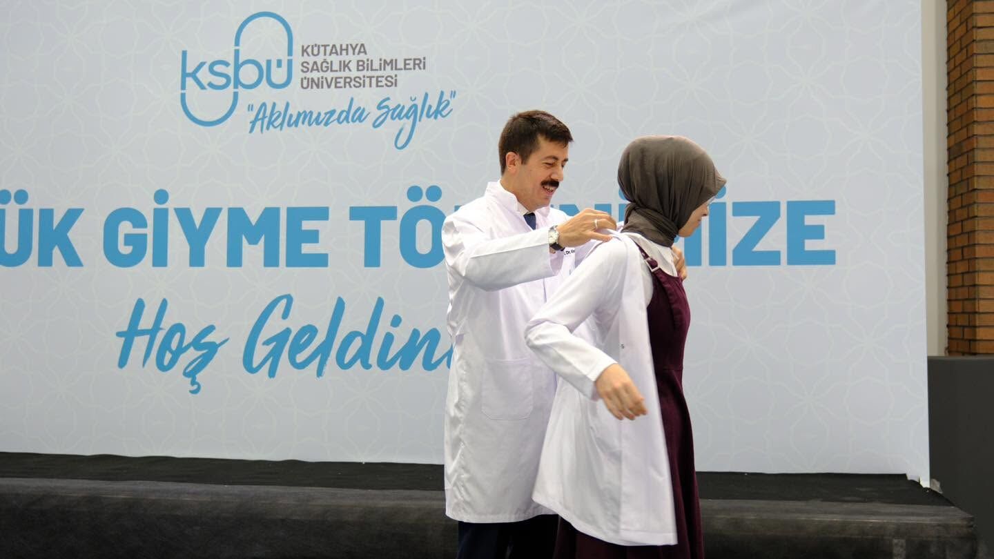 Ksbü'de Geleceğin Hekimleri Beyaz Önlük Giydi (2)