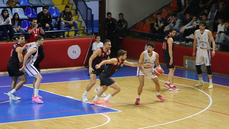 Kütahya Belediyespor evinde hata yapmadı