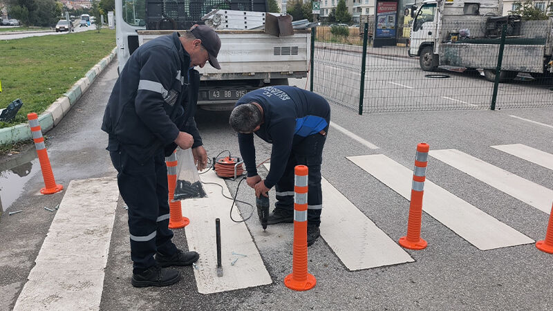 Kütahya Da Yunus Emre Caddesi Mahkeme Kararıyla Trafiğe Kapatıldı (6)