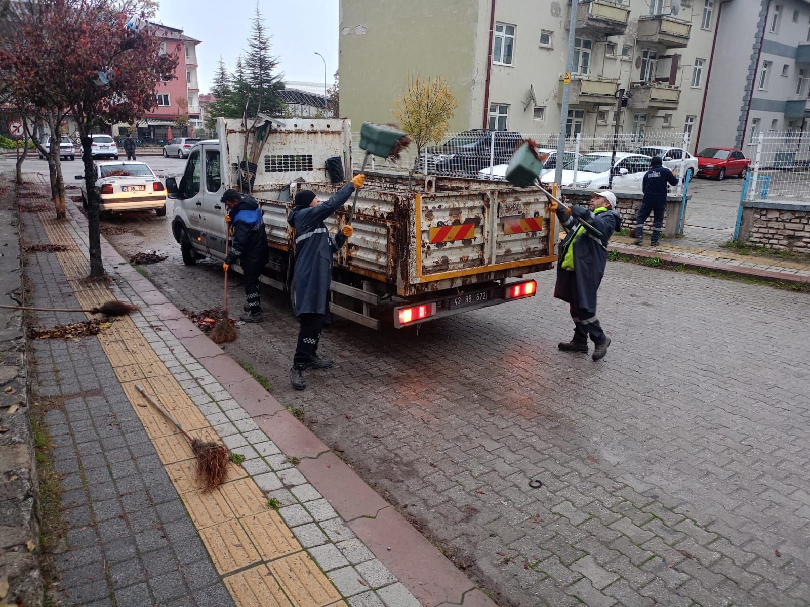 Kütahya Fatih Mahallesi’nde Sonbahar Temizliği Yapıldı (3)