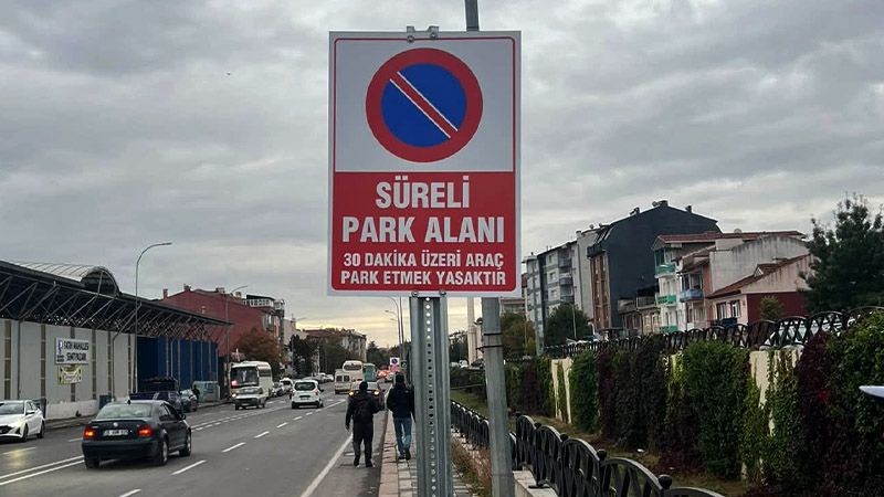 Kütahya’da Bu Pazarda Araç Parkına Ceza Yazılacak (1)