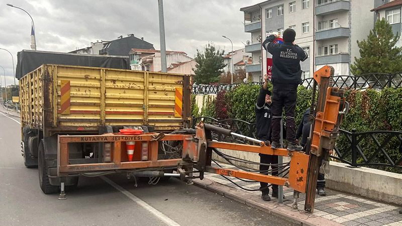 Kütahya’da Bu Pazarda Araç Parkına Ceza Yazılacak (2)