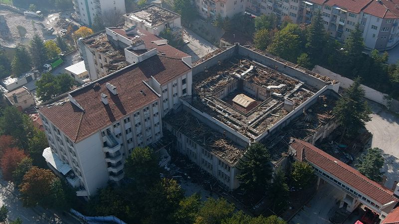 Kütahya’da Eski Hastane Ek Hizmet Binasında Yeni Gelişme (5)