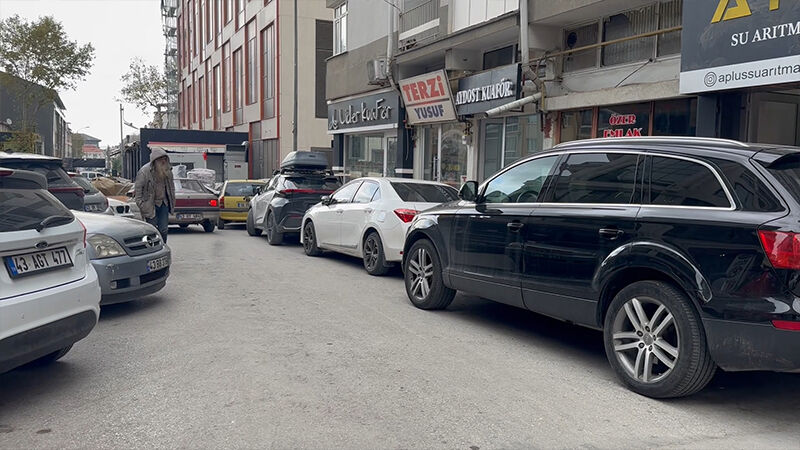 Kütahya’da Esnaftan Ilginç Park Yeri Çözümü (4)