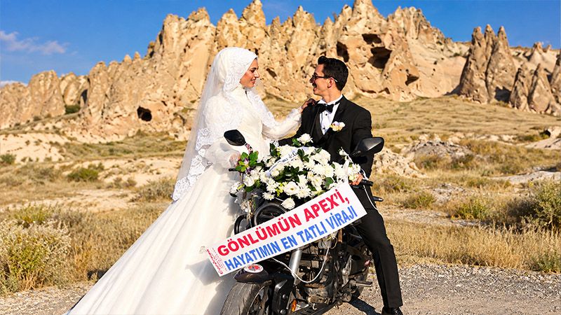 Kütahya’da Iki Gencin Motosiklet Tutkusu, Evlilikle Sonuçlandı