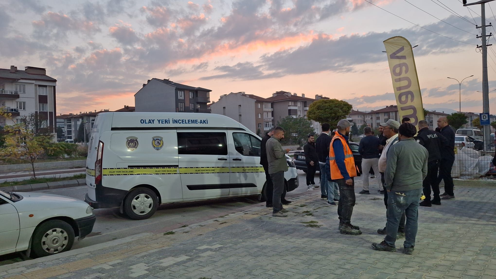 Kütahya’da Inşaattan Düşen Işçi Yaşamını Yitirdi (4)