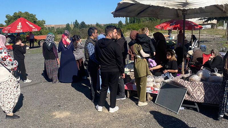 Kütahya’da Kadınlardan Metehan’a Destek (4)