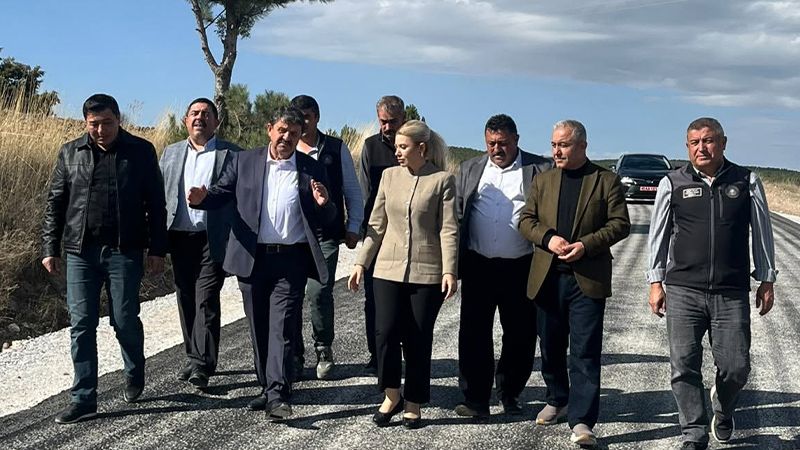 Kütahya'da Köy Yollarında Sıcak Asfalt Çalışmaları Devam Ediyor (4)