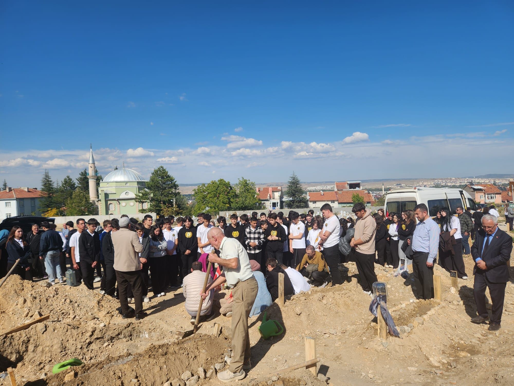 Kütahya’da Lise Öğrencileri, Arkadaşlarını Unutmadı (4)