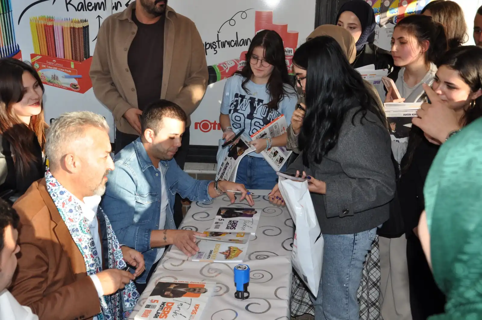 Kütahya’da Öğrenciler Ve Fenomen Hocalar Bir Araya Geldi 1