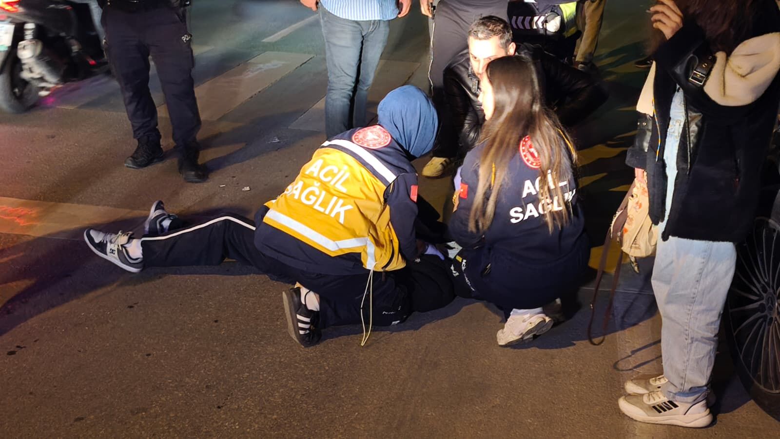 Kütahya’da Otomobil Ile Motosiklet Çarpıştı 1 Yaralı (3)