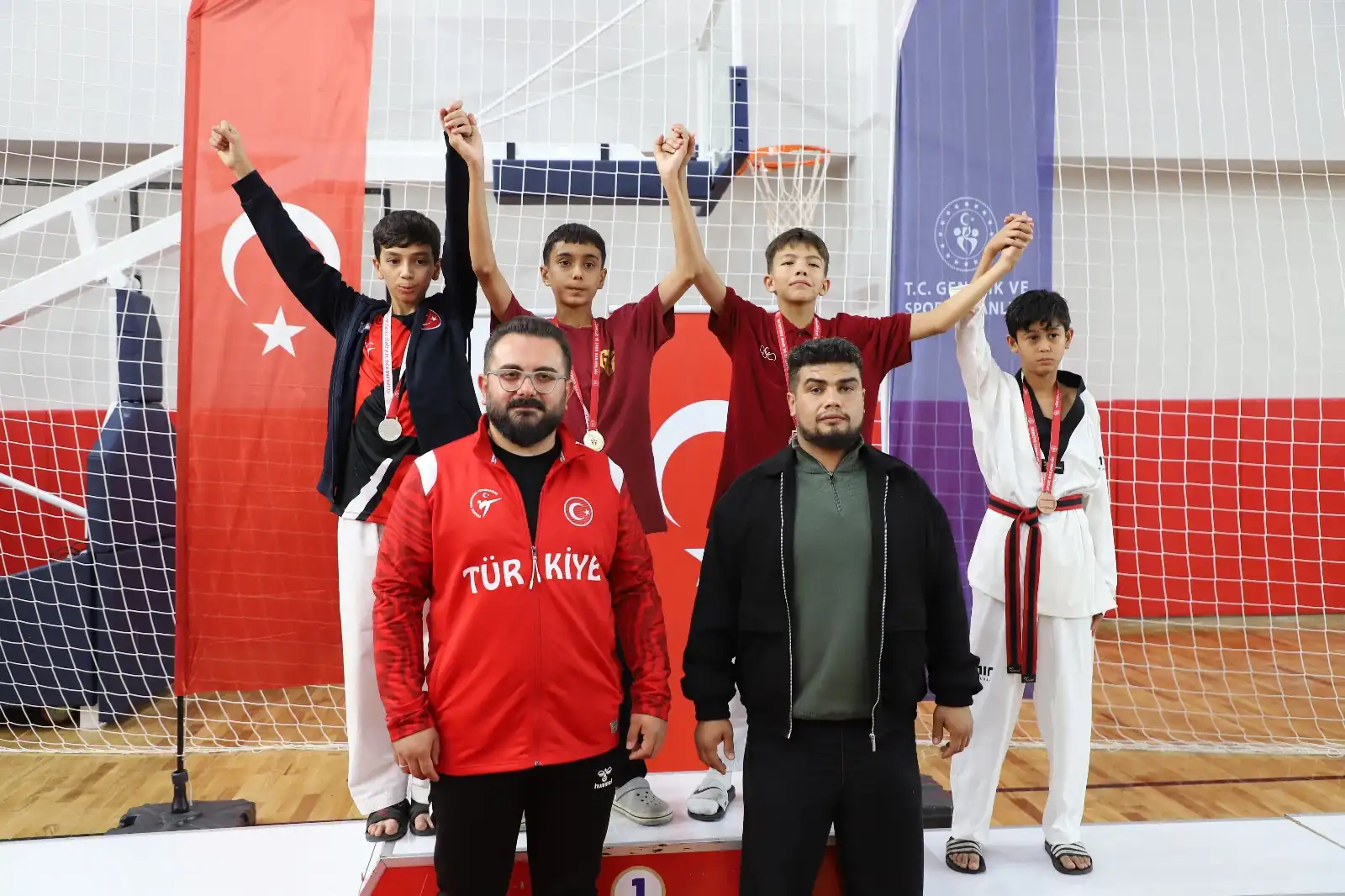 Kütahya’da Tekvando Cumhuriyet Kupası Gerçekleştirildi