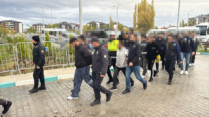 Kütahya'da Yasa Dışı Bahis Şüphelileri Adliyede (3)