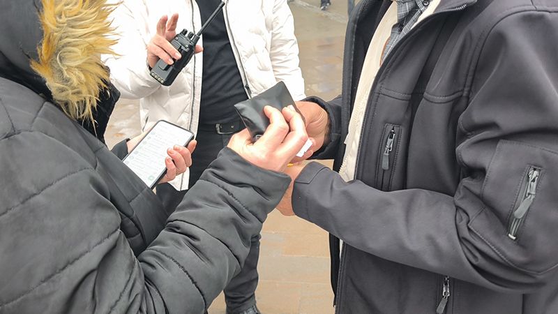 Kütahya’da Yaşlı Adam Dolandırılmaktan Son Anda Kurtuldu (2)-1