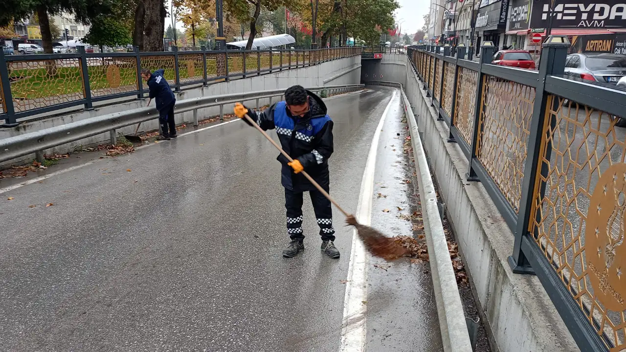 Kütahya’nın Iki Noktasında Temizlik Mesaisi1