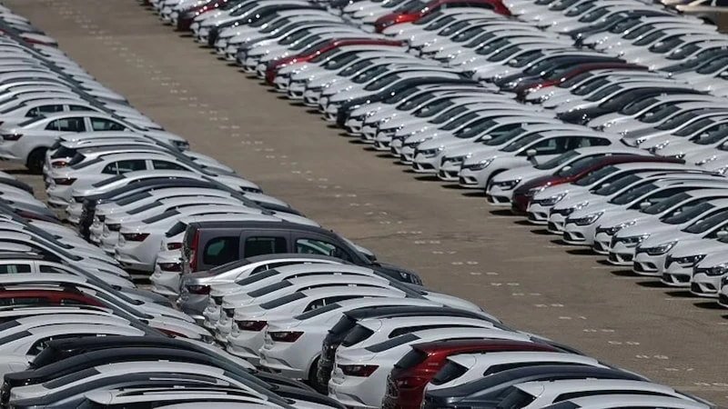 Otomotiv Pazarında Satışlar Yüzde 24,3 Düştü (2)