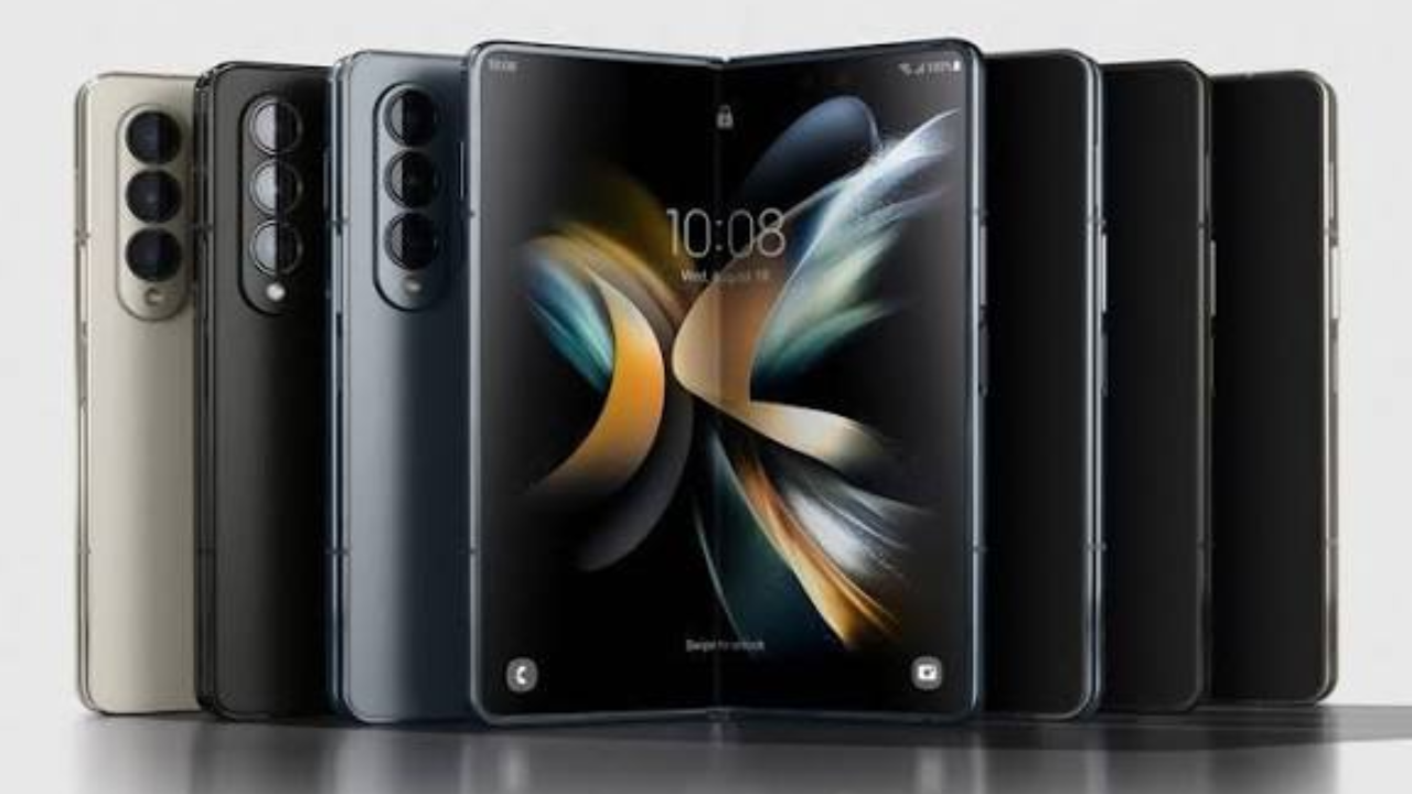 Teknosa Ve Samsung'dan Katlanabilir Telefon Hamlesi6-1