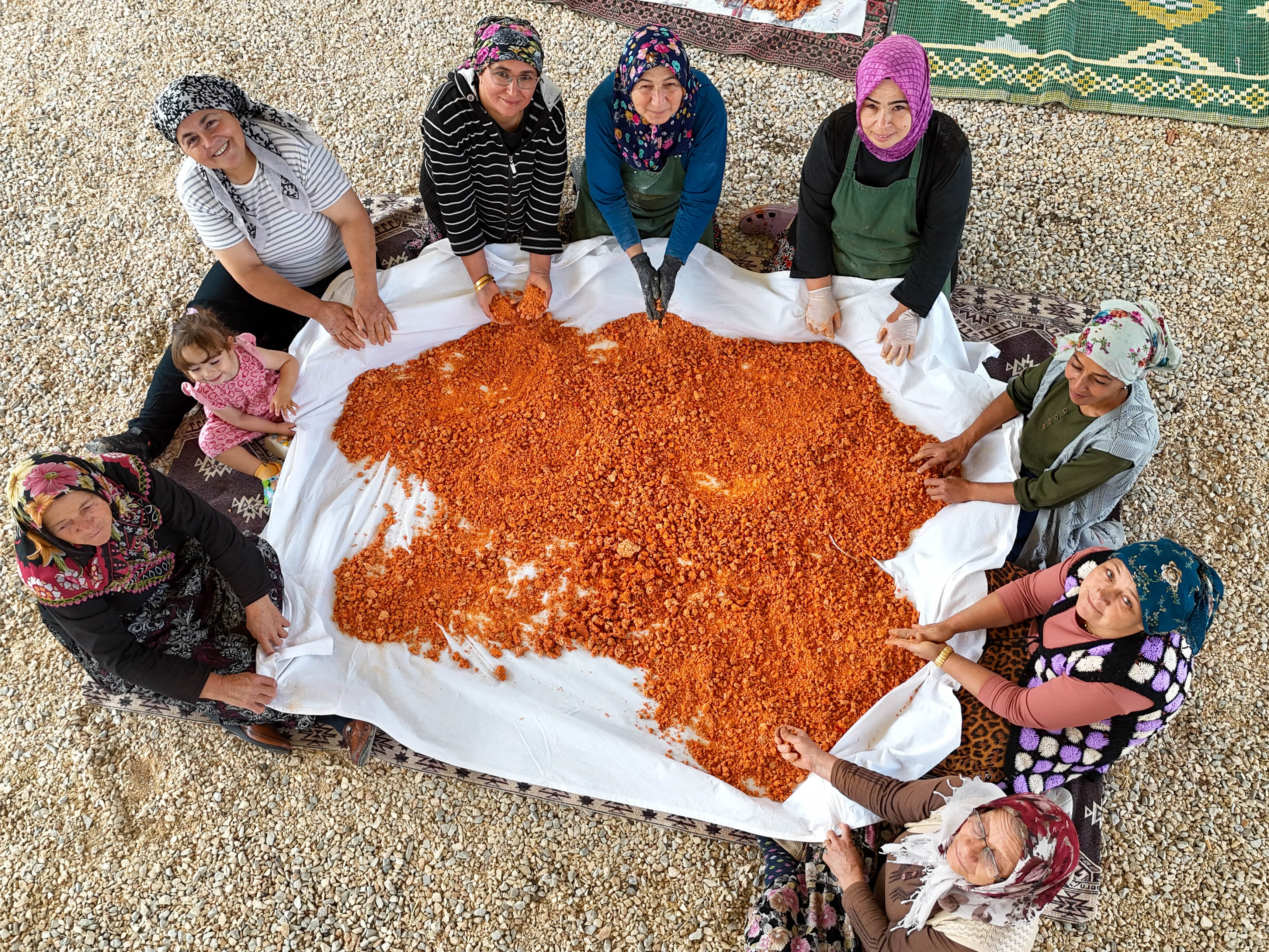 Uşaklı Kadınlar Imece Usulü Üretimle Tarhanayı Sofralara Taşıyor (3)