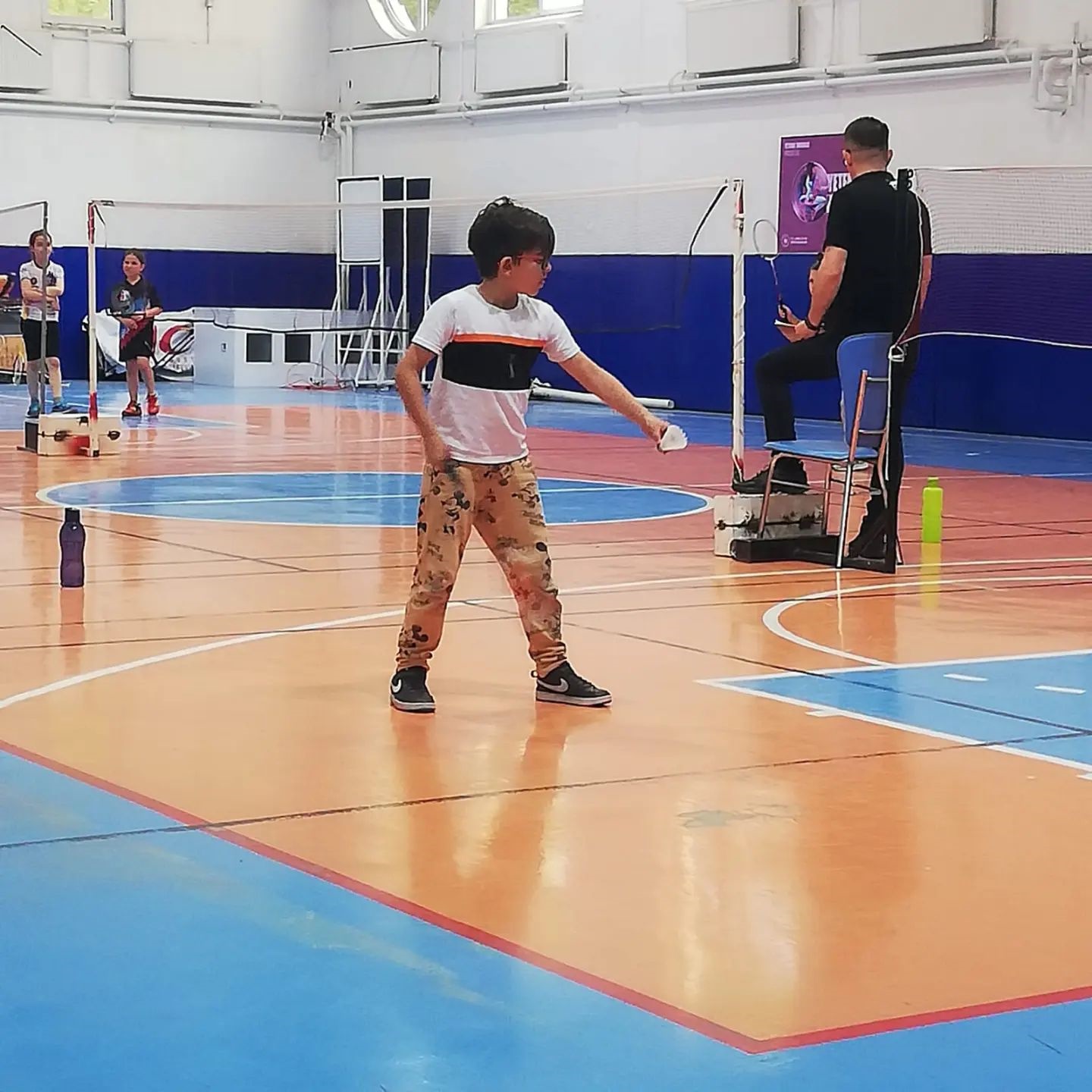 Kütahya’da genç badminton sporcuları şampiyonluk için ter döktü. 11 yaş altı badminton il birinciliği müsabakaları sona erdi.