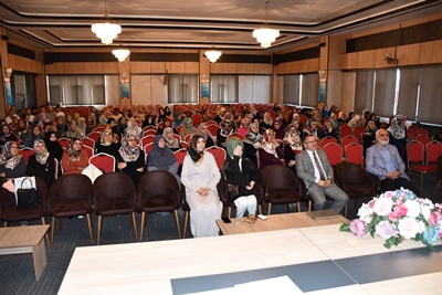 İl Müftülüğü yaz kursu seminerleri başladı. İlk seminer kadın personele verildi.