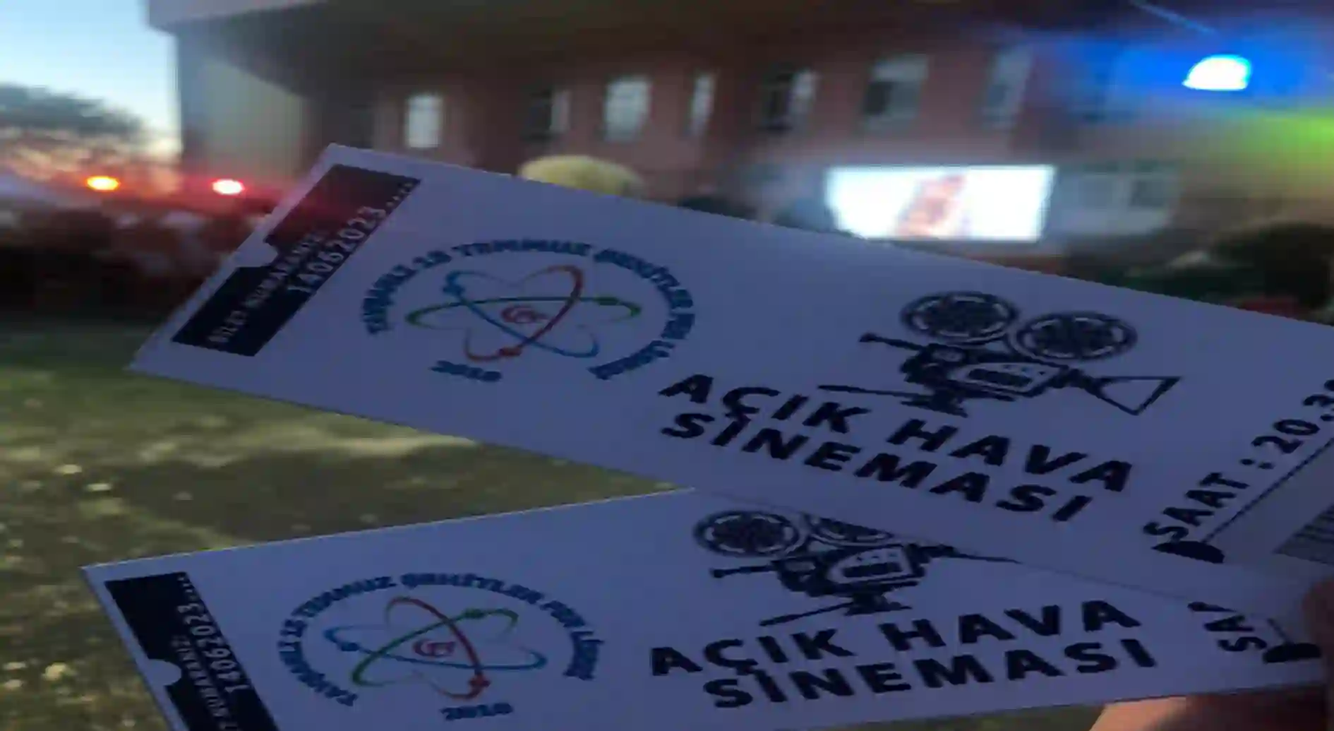 Tavşanlı 15 Temmuz Şehitler Fen Lisesi 2022-2023 Eğitim Öğretim yılını çAçık Havada Sinema Keyfiç ile noktaladı.