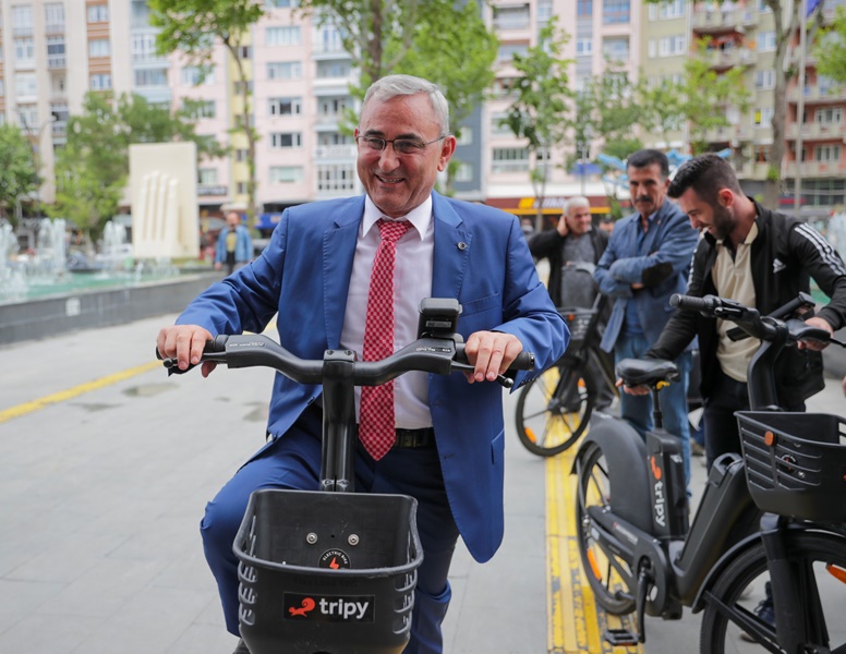 Kütahya Belediyesi’nden bir ilk elektrikli bisiklet