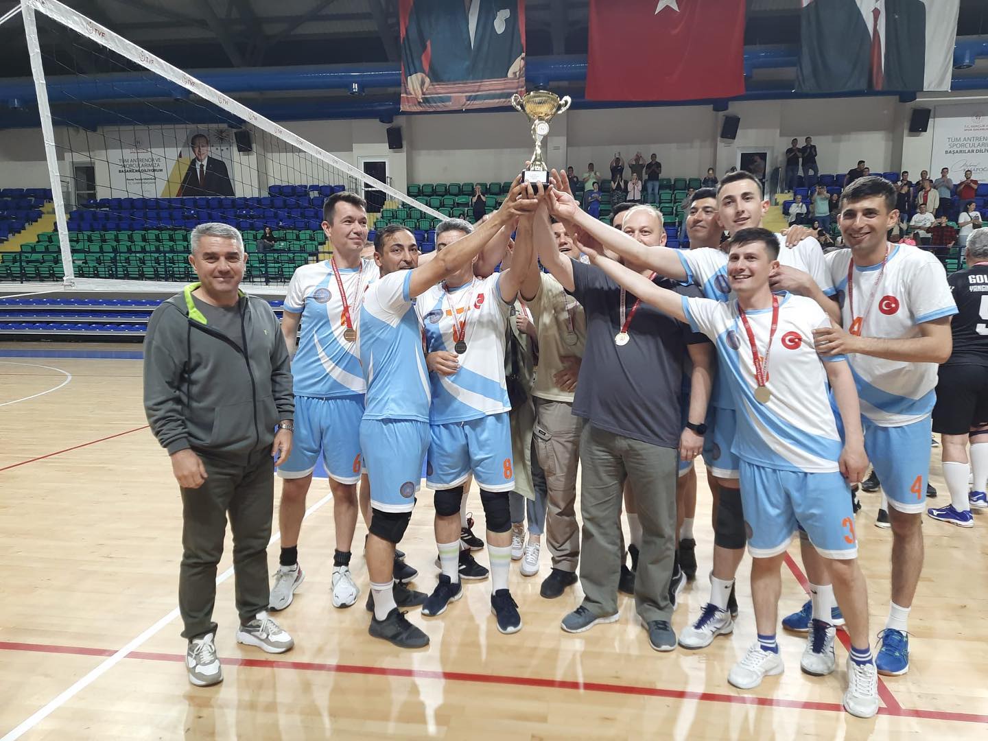 Voleybolda kazanan kurum belli oldu