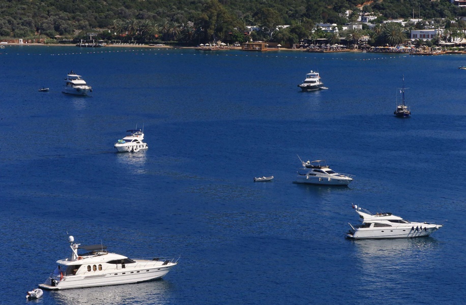 Bodrum'da koylar milyon dolarlık yatları ağırlıyor