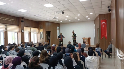 Emet Anadolu İmam Hatip Lisesi’nde İmam Hatip Şenlikleri düzenlendi.