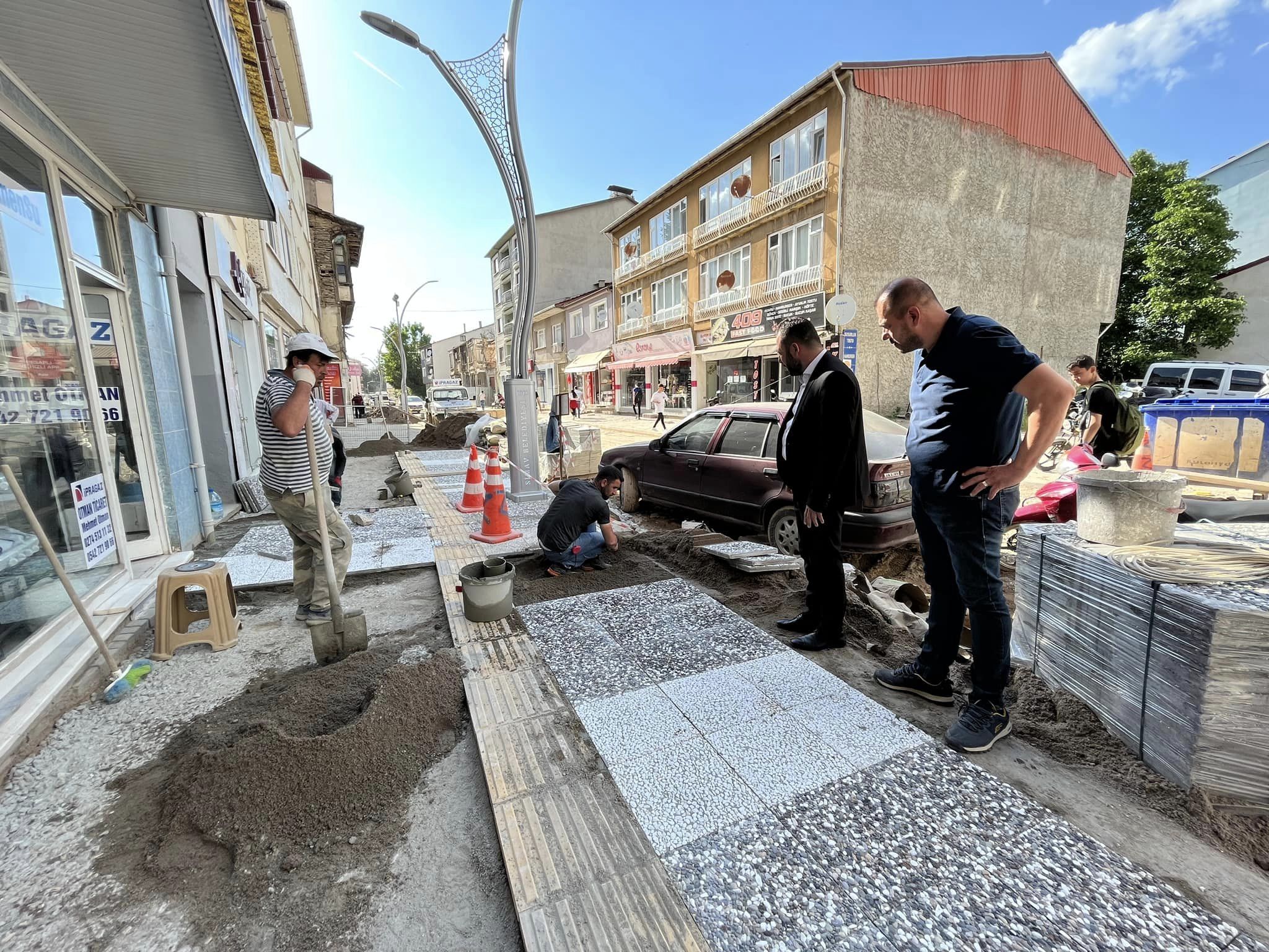 Kütahya’nın Simav ilçesinde alt yapı çalışmaları son hızıyla devam ediyor.