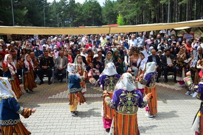 Cumhuriyet'in 100.yılında Gediz ilçesinin tüm okullarının katılımı ile “TeknoGediz Festivali” düzenlendi.