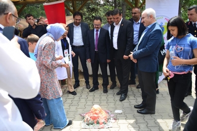 Cumhuriyet'in 100.yılında Gediz ilçesinin tüm okullarının katılımı ile “TeknoGediz Festivali” düzenlendi.