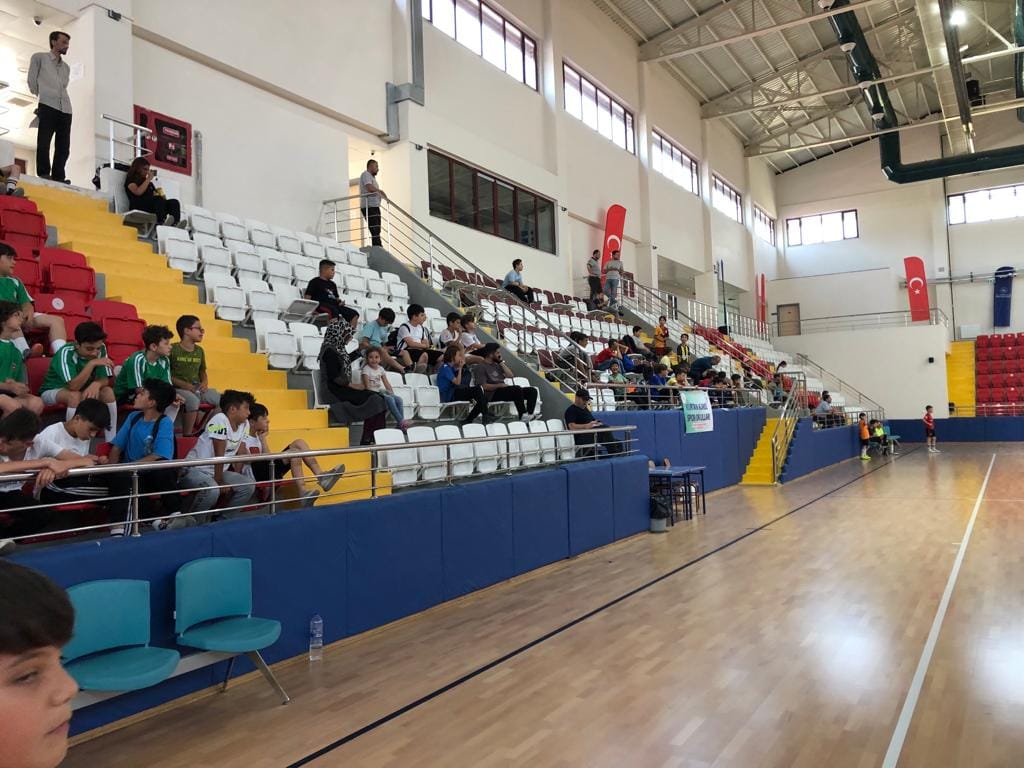 Tavşanlı gençliği futsal ile emin ellerde