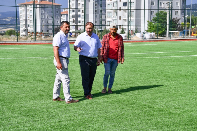 Emet’e 8 spor sahası ve yeni şehir stadı gün sayıyor