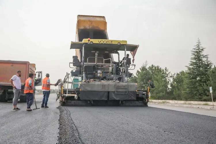 Kütahya Belediyesinden 60 bin ton asfalt desteği