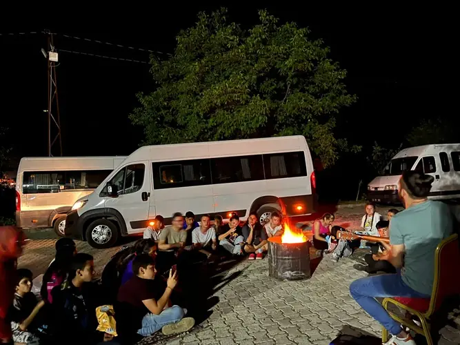 Simav’da genç izciler hem öğrendi hem eğlendi