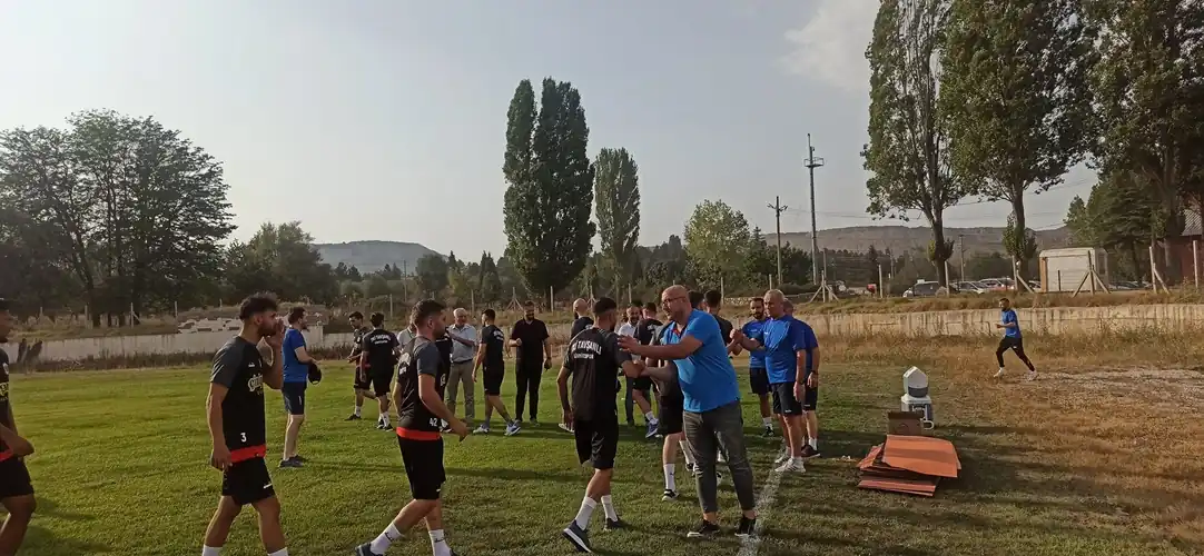 Tavşanlı Linyitspor topbaşı yaptı