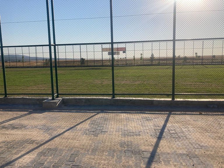 Valilik Yoncalı futbol sahası tekrar hizmette 